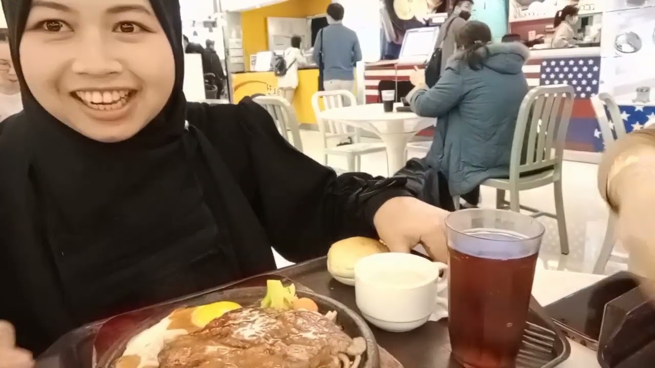 Liburan cari makan diresort taipei main station dari aula naik lantai 2.makan bareng bestie