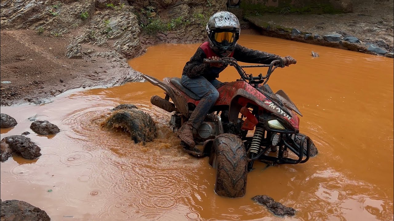Ele conseguiu atolar o mini quadriciclo!  #quadriciclo #offroad #trilha 