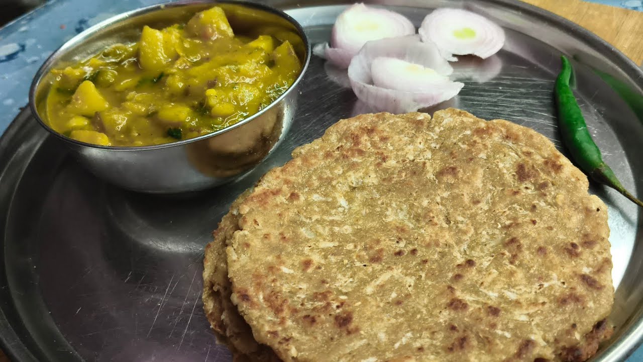 मूली के एक दम नए तरह के पराठे 🤤😋मूली पराठा बनाने का आसान तरीका 👍Muli Paratha recipe 🤤😋#indian #food 
