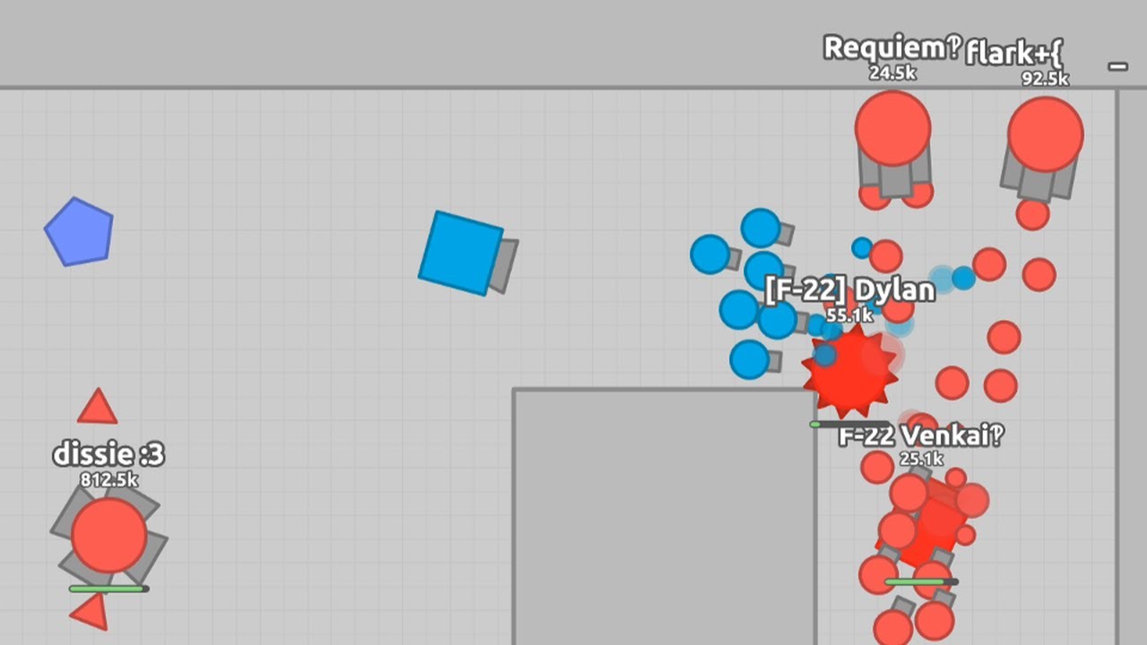 Maze Cave vs. F-22+Hunters Mob - Diep.io