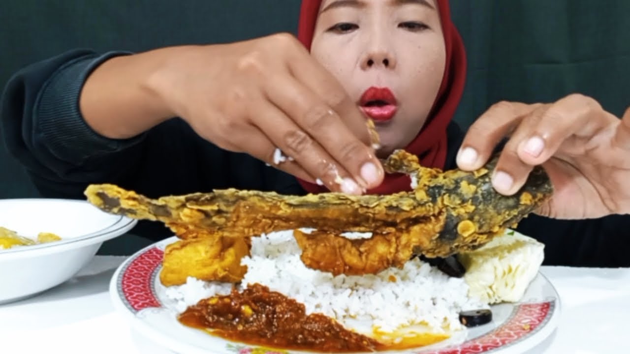 Mukbang Lele Goreng Crispy Sambal Sayur Asem ll Mantap!!