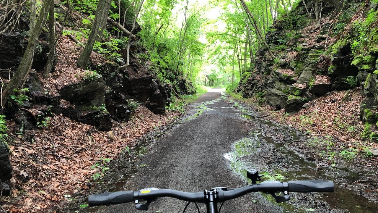 20 миль по трассе Air Line Trail от Ист-Хэмптона до Виллимантика