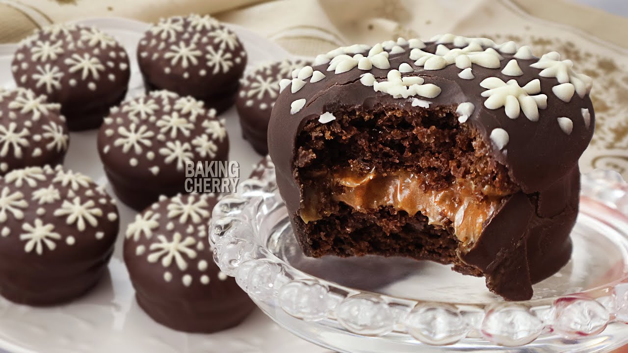 THE BEST Chocolate-Covered Cakes with a Creamy Filling (Egg-Free)