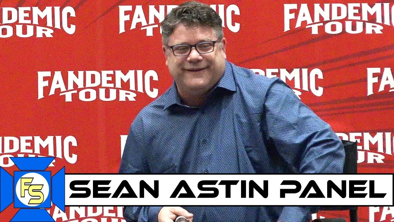 SEAN ASTIN Stranger Things/LOTR Panel - Fandemic Tour Houston 2019