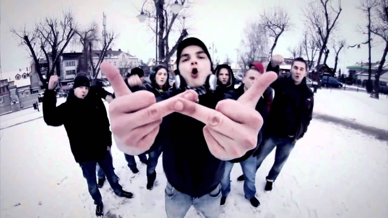 Wirus - Wu jak wariat / Rewolucja na dniach (feat. Żusto%) (OFFICIAL VIDEO)