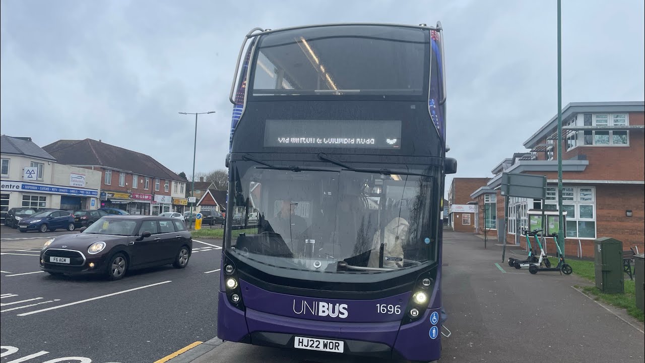 Morebus 2022 Alexander Dennis Enviro 400 MMC (HJ22 WOR) on the 5 to Kinson - 24/01/26