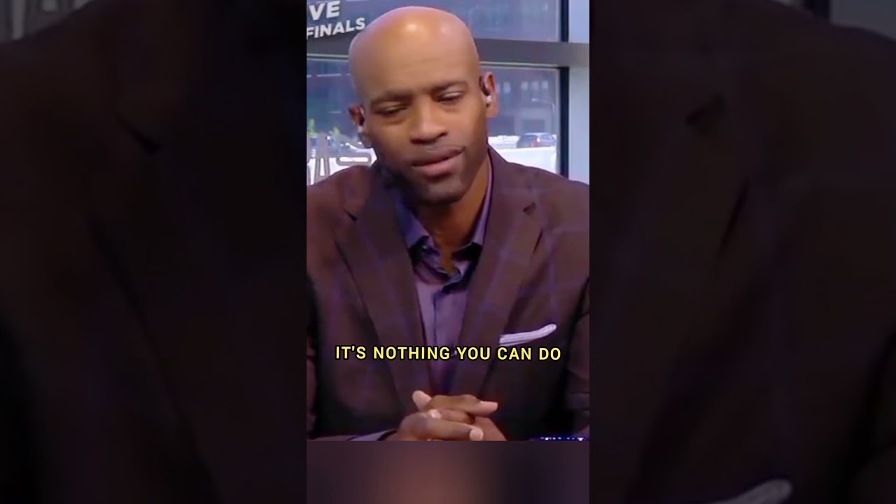 Vince Carter keeps it real&mdash;Shaq was too much for even a double team.