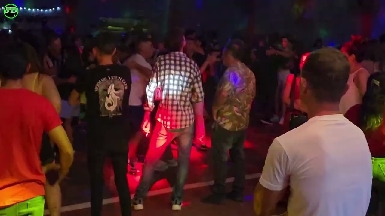 SHOW EN VIVO DE BANDA MUSICAL ARCOIRIS EN RUM BAILABLE DE SAN VICENTE MISIONES Parte(4) 17/01/26
