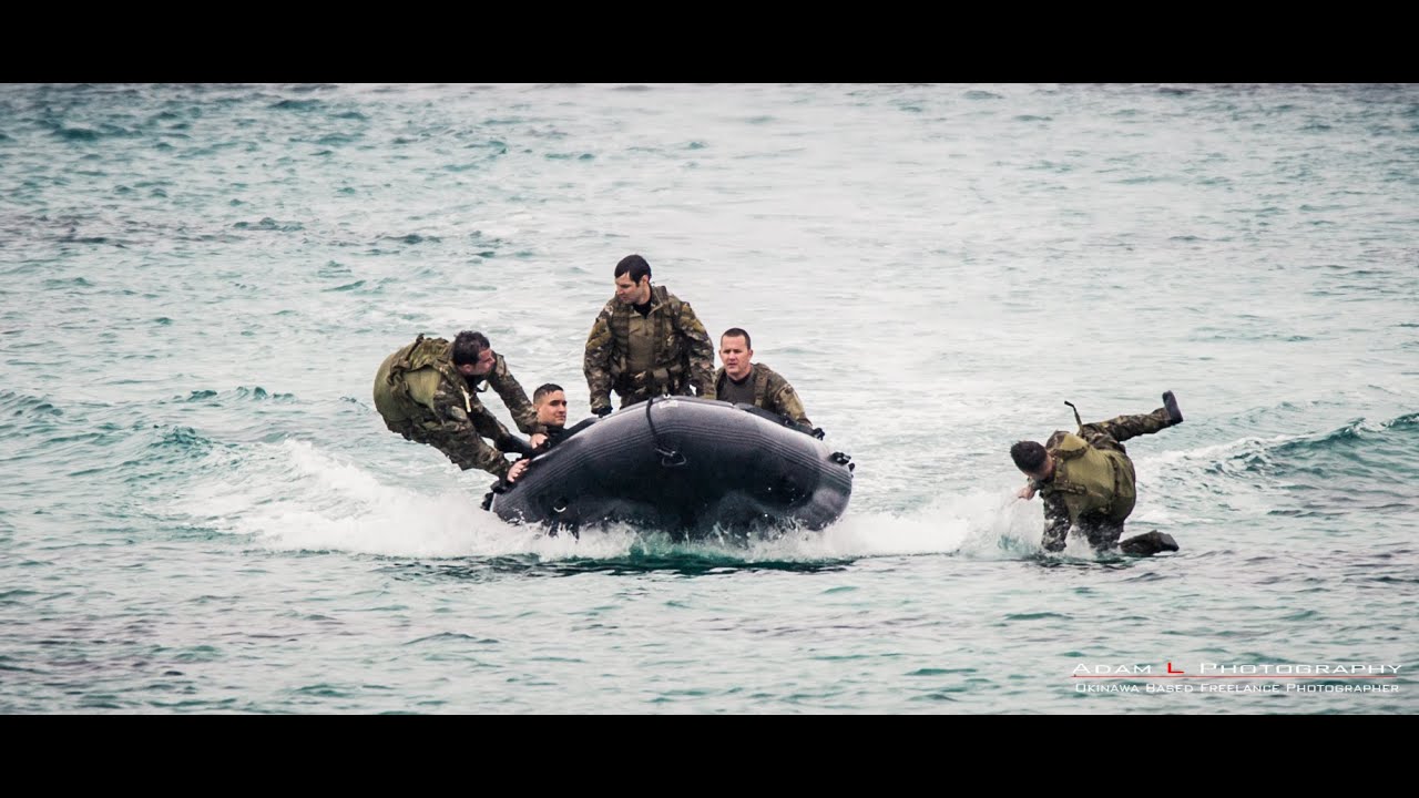 SF Training : 9 guys in a boat