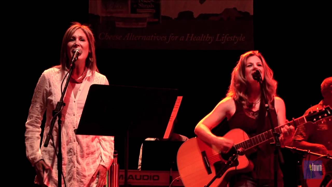 eTown webisode 86 - Dar Williams - 