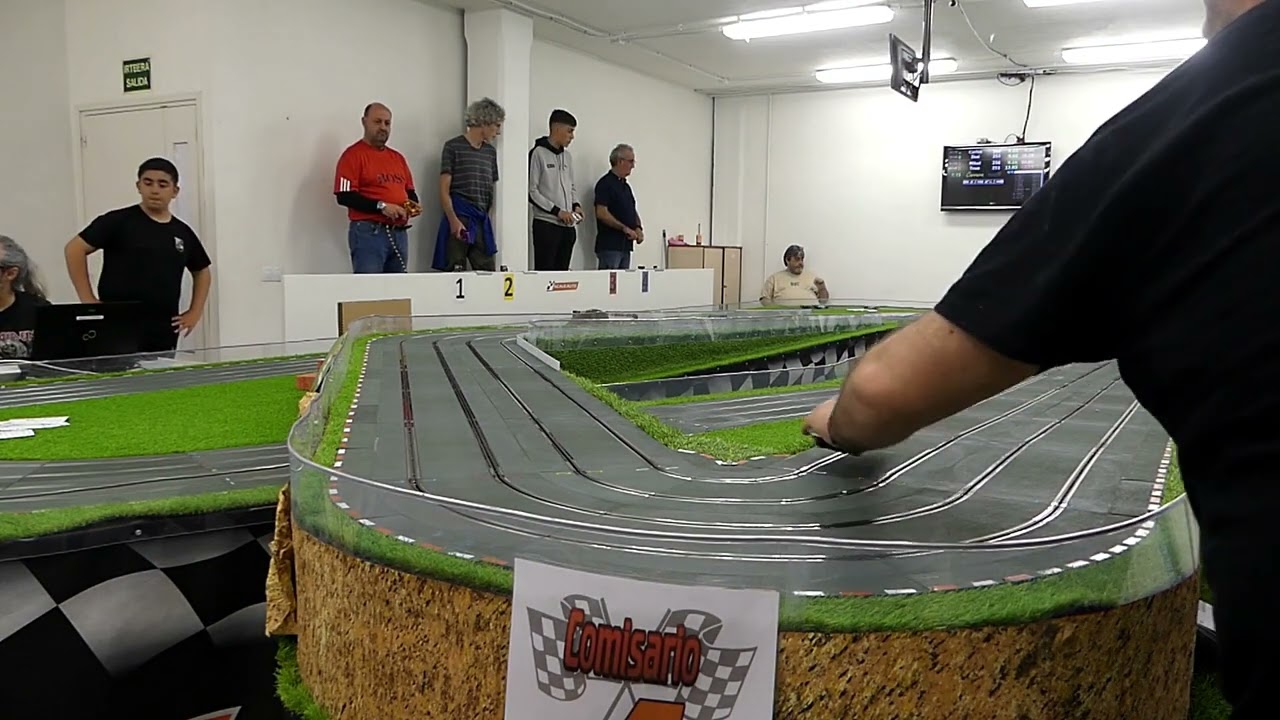 381 carrera en el club BSZ de grupo C de Slot it