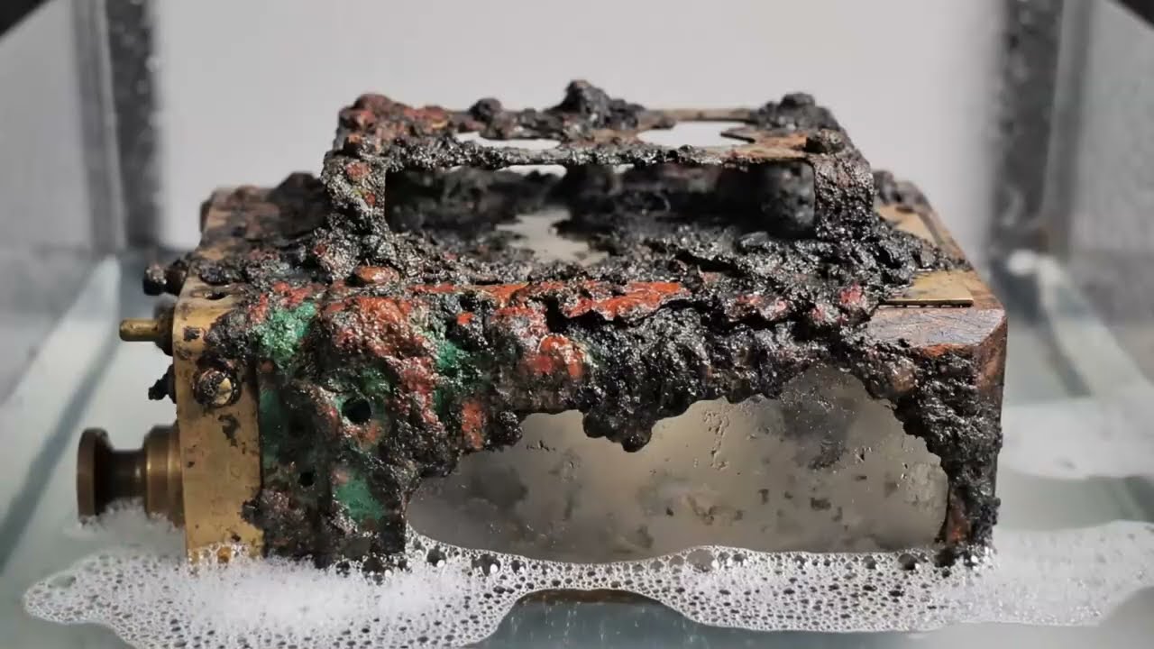 Extreme Rust Removal! Restoring a Rusted Machine Part Back to Life