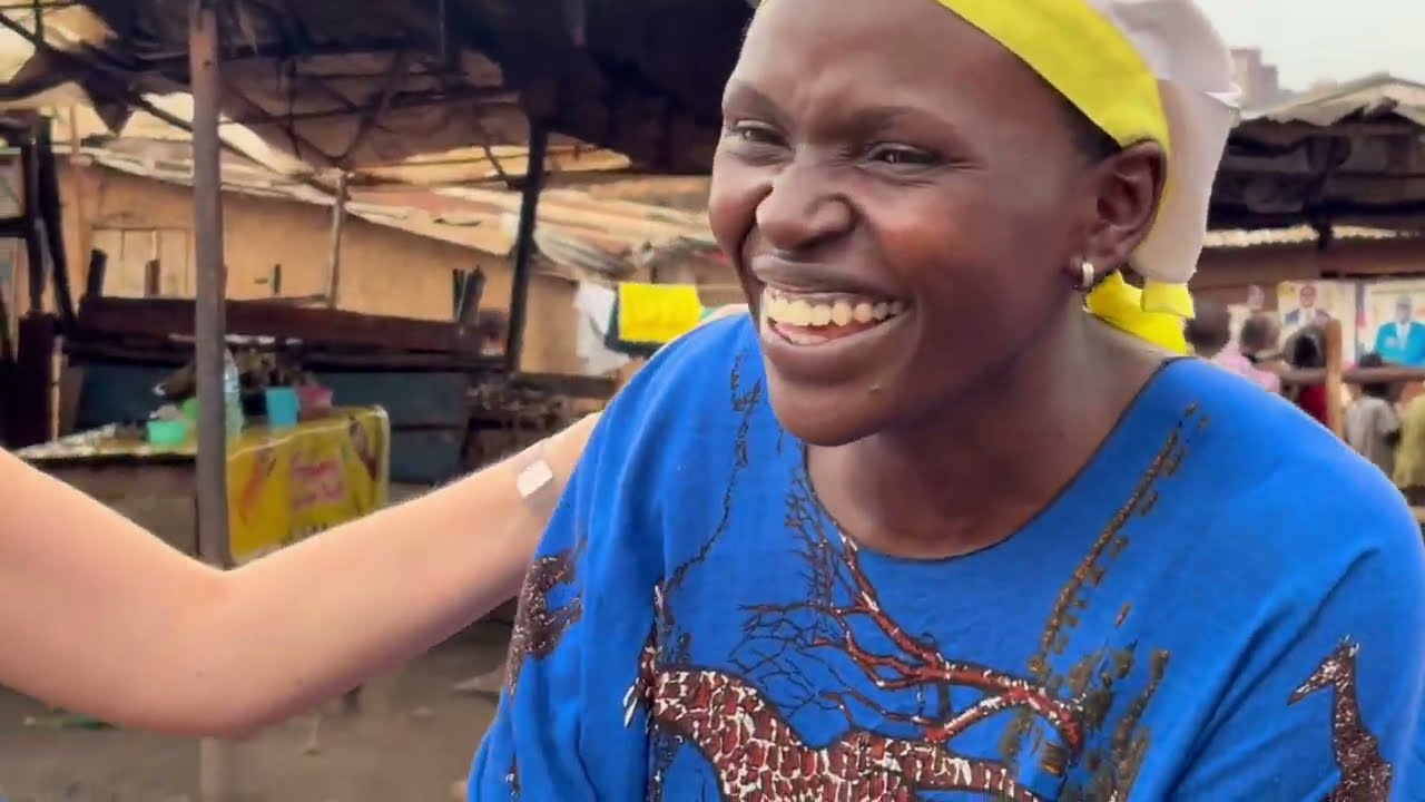 La vita nello SLUM di Wabigalo, Kampala, Uganda.