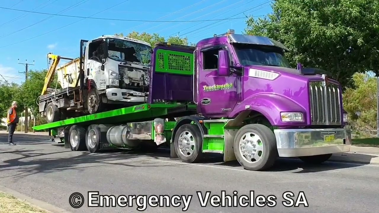 Isuzu truck rollover 13: Tilt tray loading