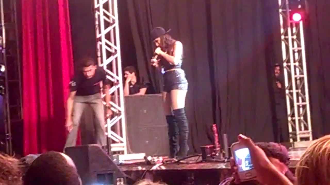 Anitta Pretin Recife 27.12.2013