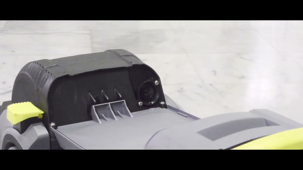 Karcher BR 30/4 C Adv Compact Scrubber Drier: Intro & Maintenance Tip | ケルヒャーコンパクト床洗浄機 BR 30/4 C Adv