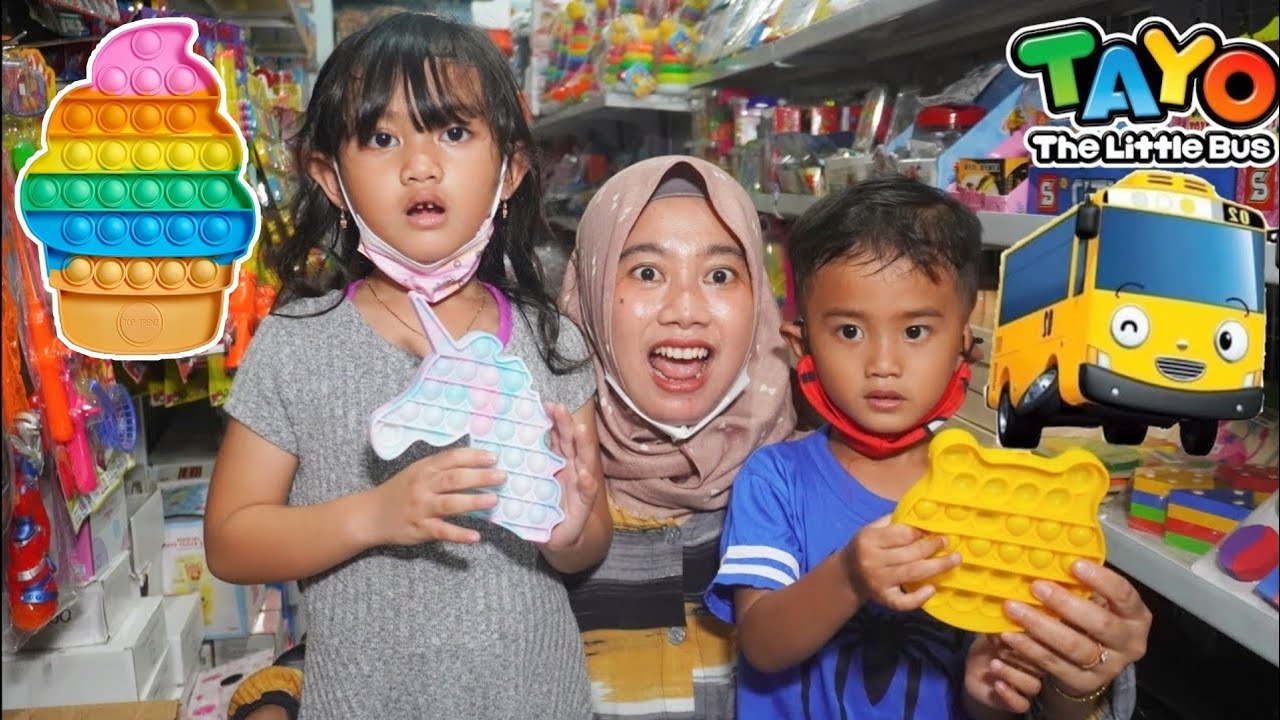BERMAIN CHALENGE POP IT DI TEMPAT MAINAN | Ali vlog
