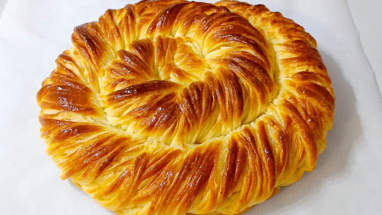 Prelepa dekorativna pogača !🤩 Da li ste pravili na ovaj način?🤗 Brzo i lako ! 🎉