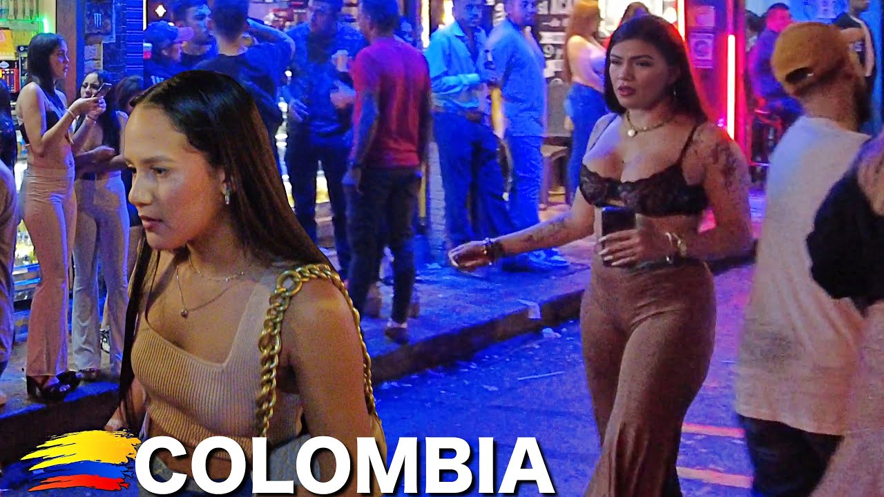 Medellín Colombia Walking Tour - PARQUE LLERAS EL POBLADO NIGHTLIFE