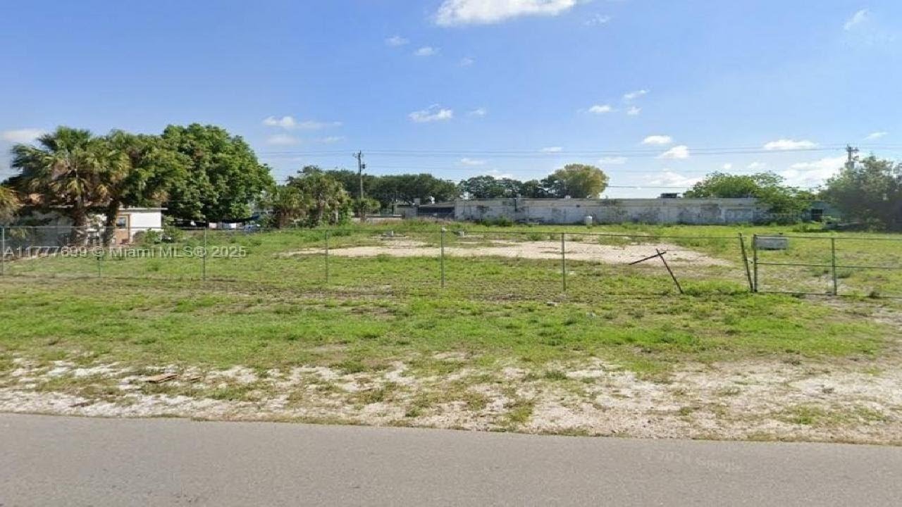 312 Jefferson Ave W, Other City - In The State, FL Presented by Omi and Jada Jeanlouis.