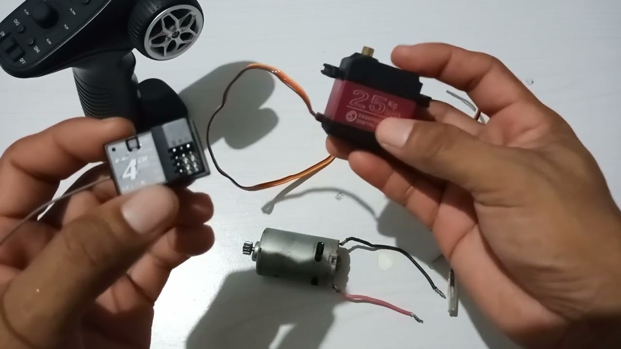 Como montar eletrônica básica para miniatura a controle remoto (RC)
