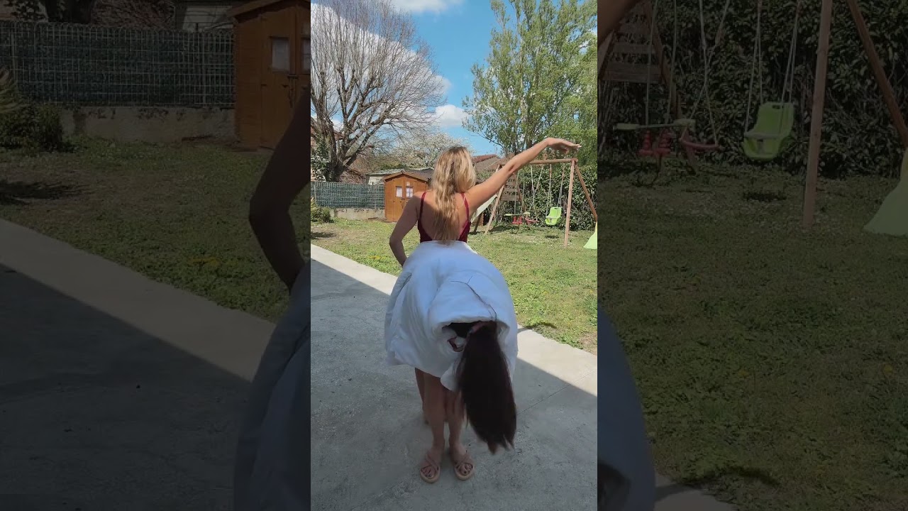 🎠 Mon poney pr&eacute;f&eacute;r&eacute; 🐴💇&zwj;♀️ (elle regrette d&eacute;j&agrave; de m&rsquo;avoir laiss&eacute; faire sa queue de cheval)