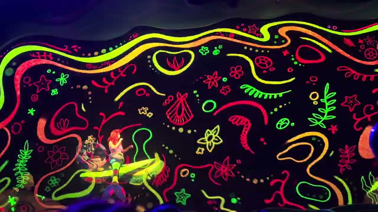 Disney Magic Kingdom | Little Mermaid Live Action + Puppets | Disney Theatre Performance  | Orlando