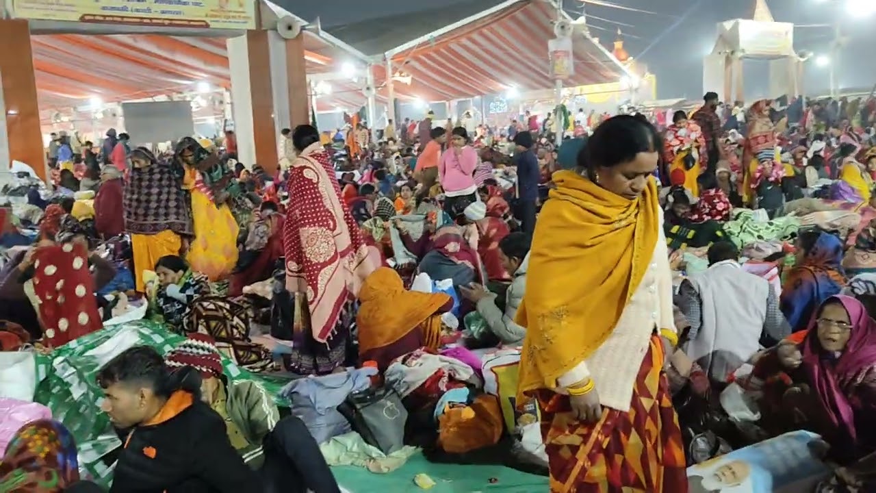 माघ मेला में प्रदीप मिश्रा की कथा। सतुआ बाबा शिविर। माघ मेला प्रयागराज। प्रदीप मिश्रा 