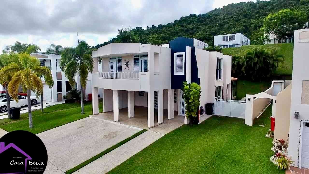Propiedad en el Paraíso Lista para mudarse! Urb: Miradero-Humacao