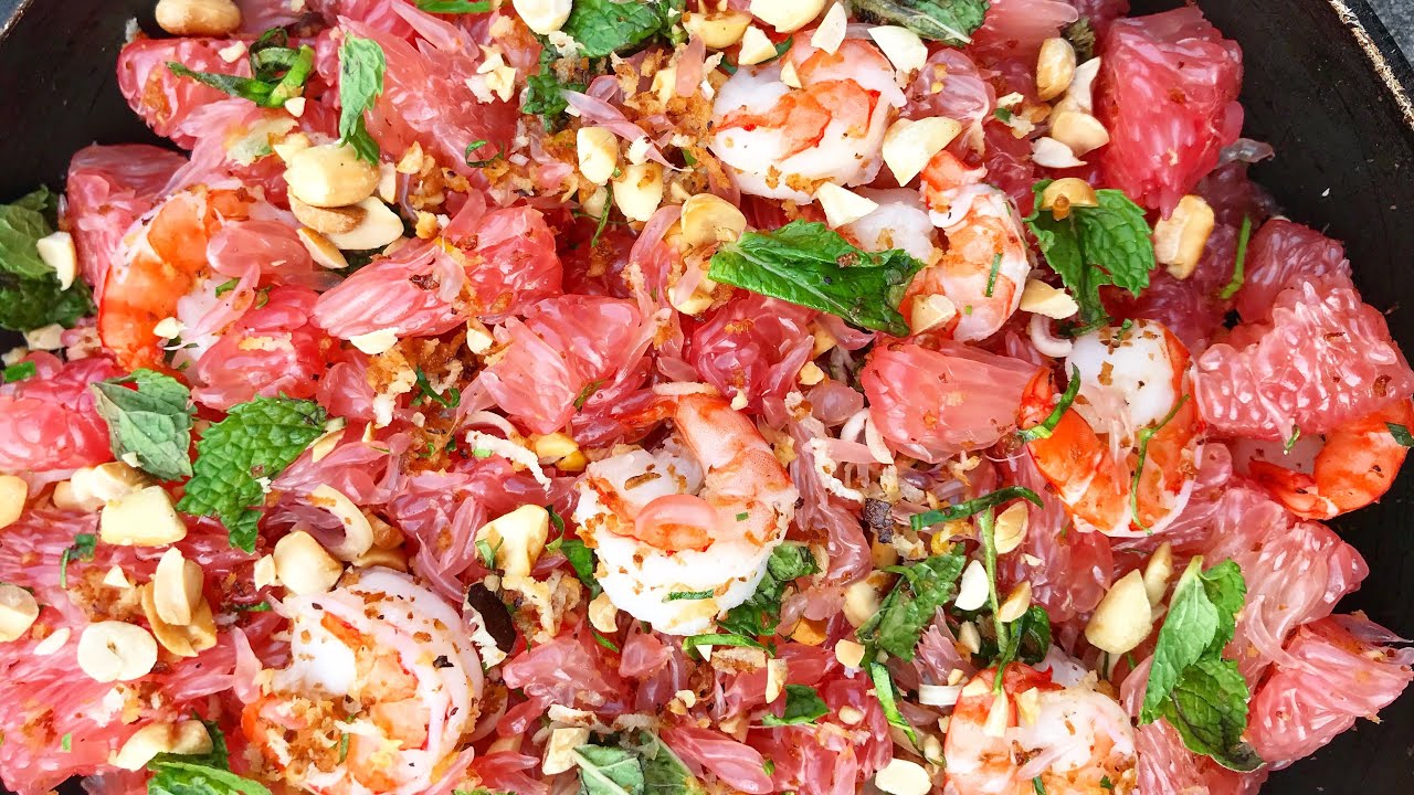 Thai Pomelo Salad (Yum Som-O)