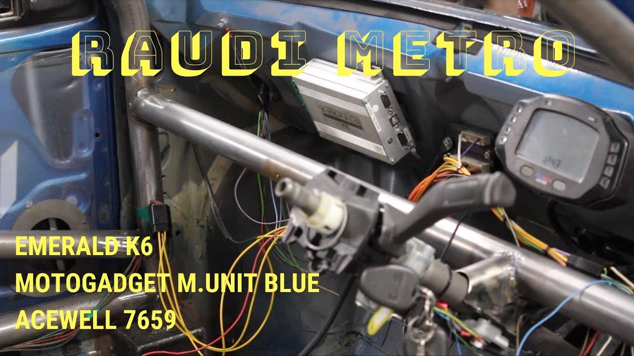 RAUDI Metro Installing Emerald K6 ECU, Motogadget Munit Blue and Acewell 7659 Digital Dash