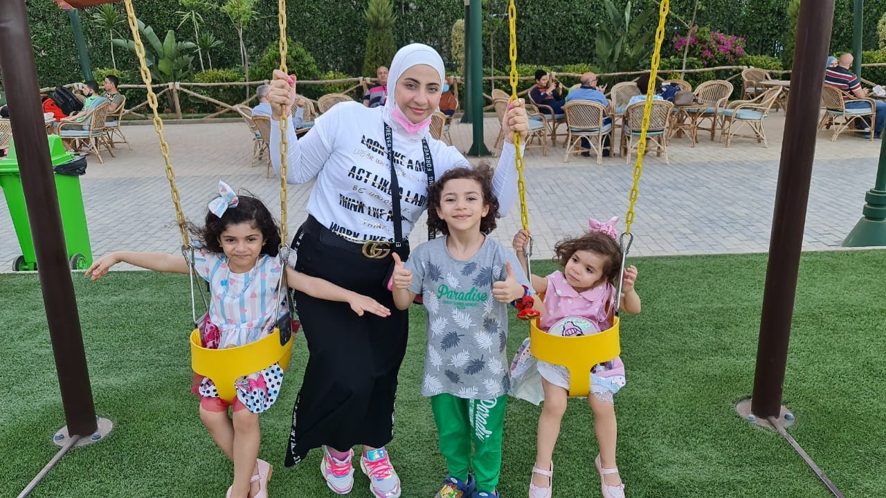 بناتى لبسوا فساتين اللول فى العيد☔🧚‍♀️ولعبنا⚽️وأكلنا🍡🍿