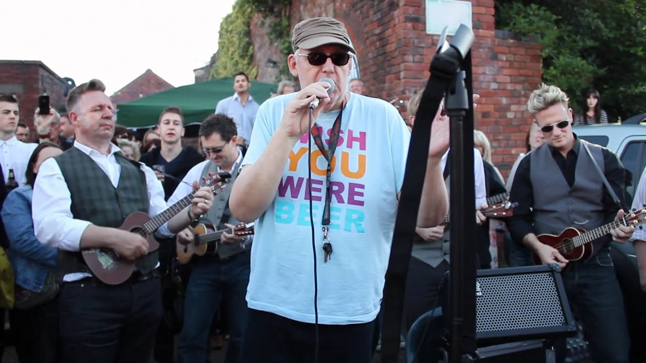 Everly Pregnant Brothers - Common People