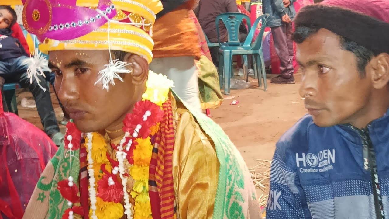 নতুন বর কনের বিয়ে হচ্ছে,