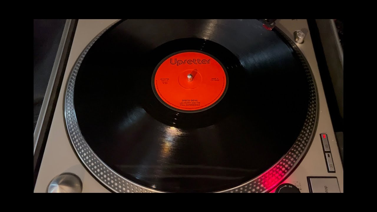 Lee Perry & The Full Experience-Disco Devil/Bob Marley & Wong Chu-Keep On Moving