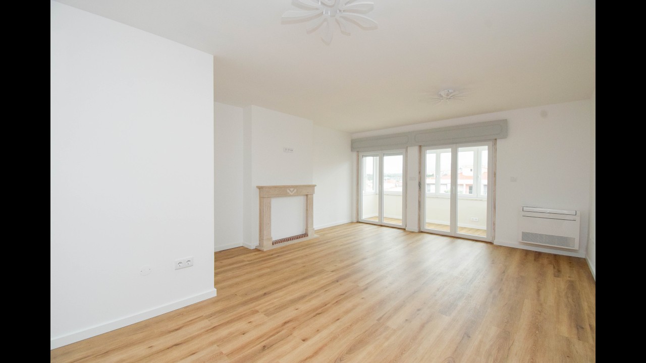 T3 em Cascais, a estrear, com vista mar