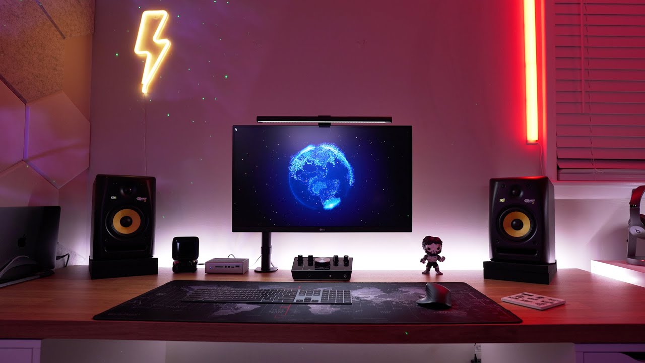 BenQ Screenbar Monitor Light Review | The best Lamp for your Setup!