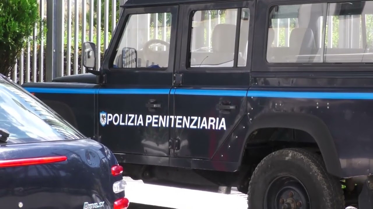 Castrovillari, ancora violenza in carcere: quarta aggressione in un mese a un agente