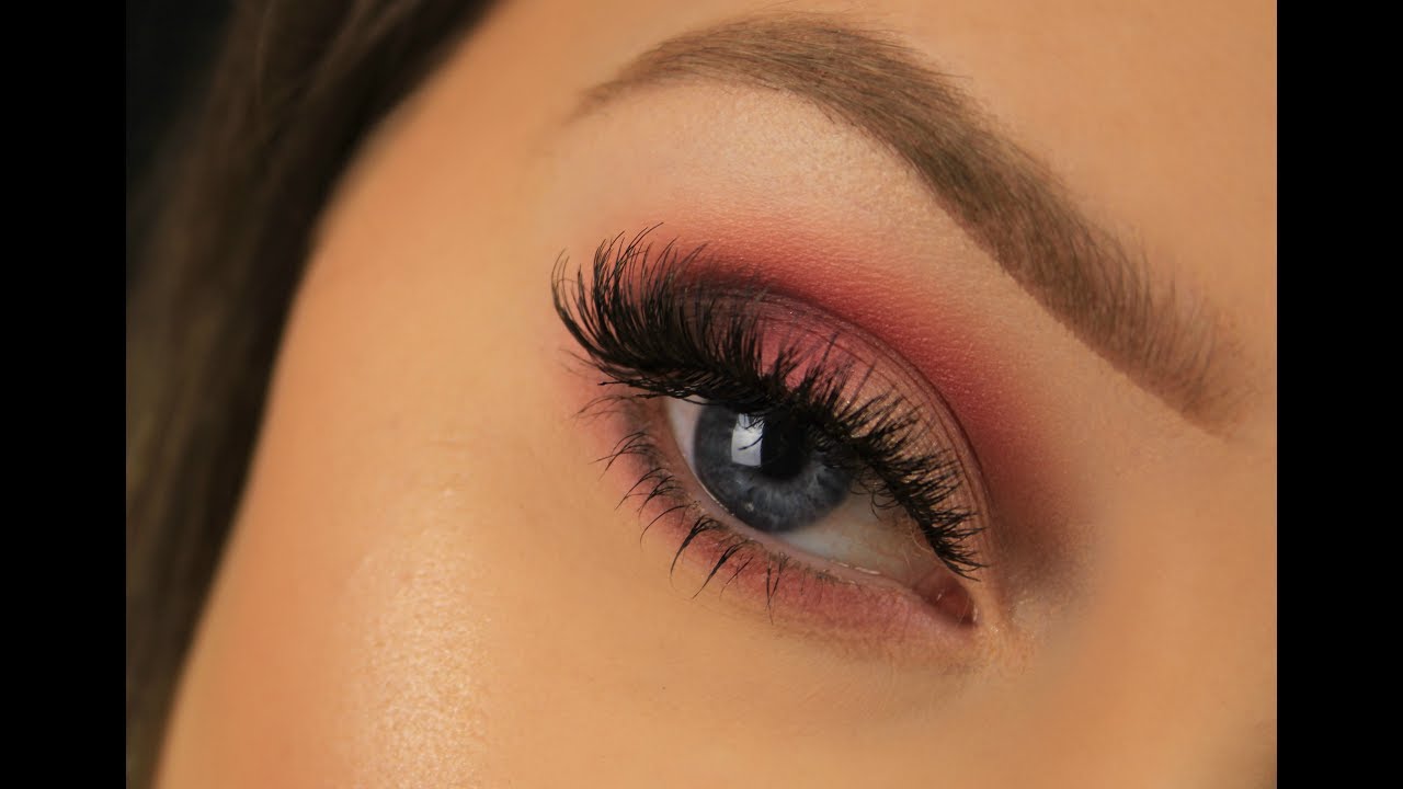 Easy Soft Pink Smokey Eye | Eimear McElheron