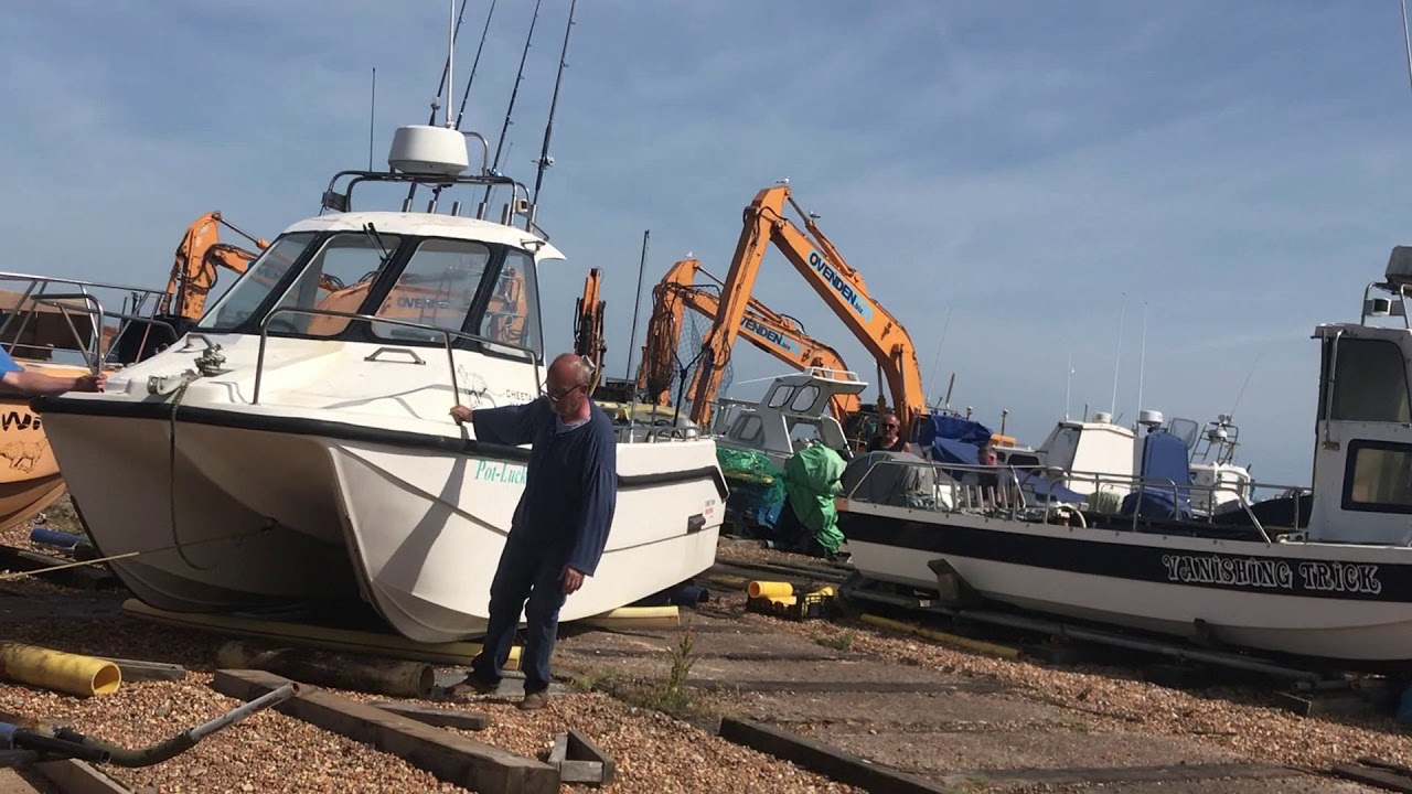 Beaching and loading on Turn Table, 6.2m Cheetah  Hastings