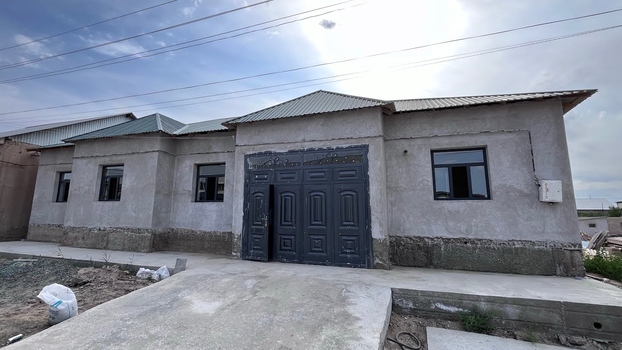 May kolxoz Qarajorǵa 20-jay 6 sotoklı 5 xanalı super remontlı jer jay. 📞:94-709-86-86 📞:91-387-40-47