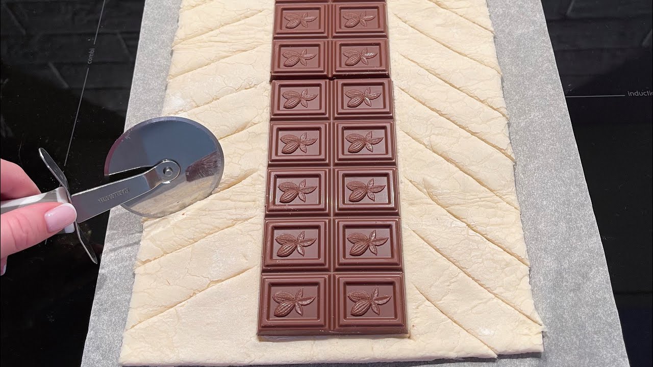 Только слоеное тесто и любимый шоколад! И за 5 минут вы приготовите вкусный десерт!