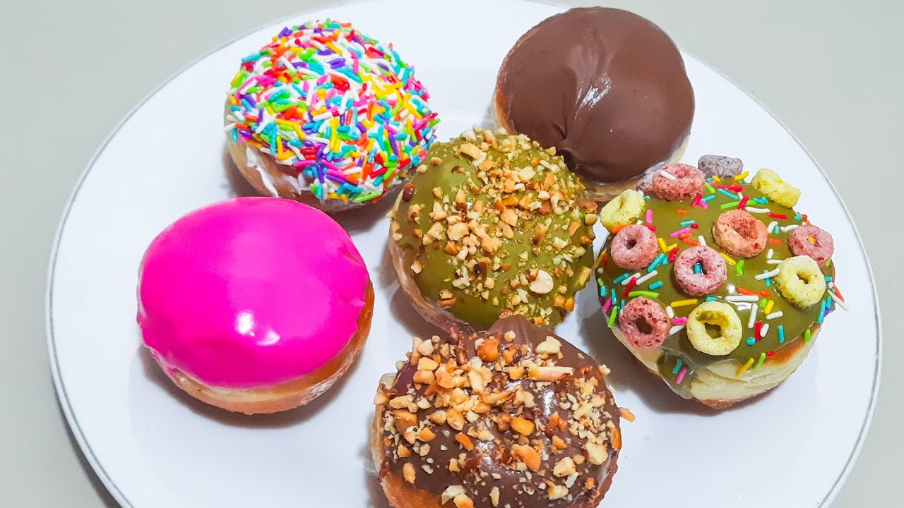 MINI DONUTS WITH COLORFUL TOPPINGS & DELICIOUS FLAVORS | EASY HOMEMADE DONUT RECIPE