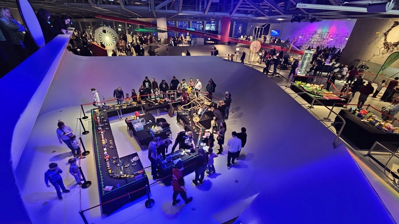 Phaeno Bricks 2024 LEGO GBC - Follow the Yellow Ball - First Weekend