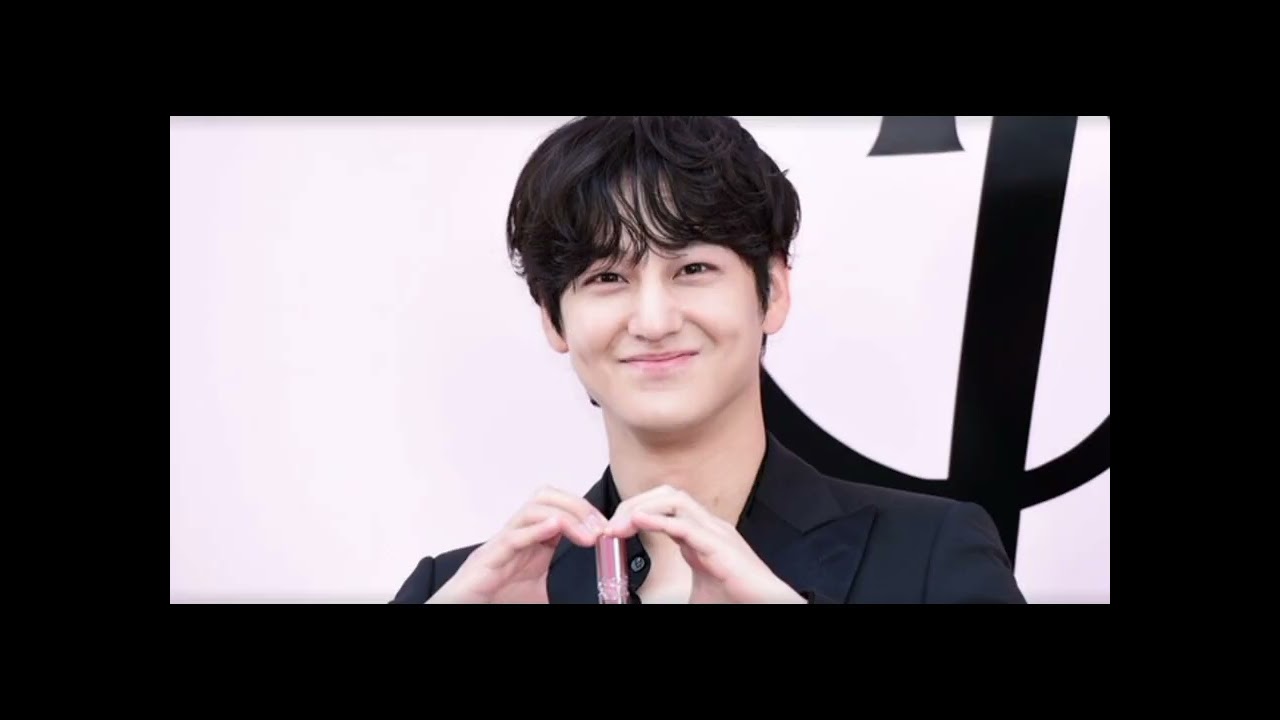 「韓国トップ俳優キム・ボム極秘来日！東京の街に突然出現でファン騒然『えっ、そこ私の通り道！』」