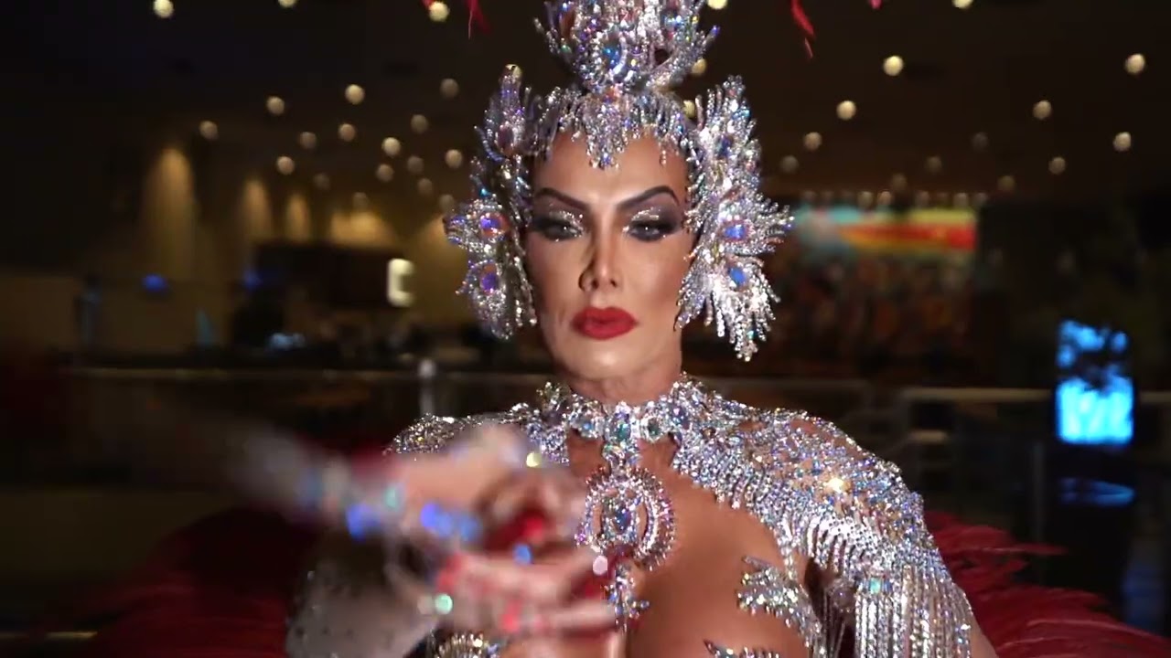 Camila Prins Rainha de Bateria LGBTIQ Colorado do Brás 2022
