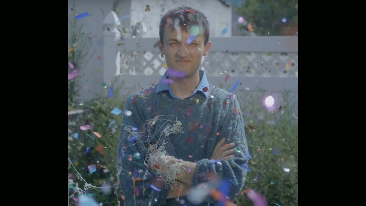 Sipper - Half Young #alternative #indiepop #bedroom