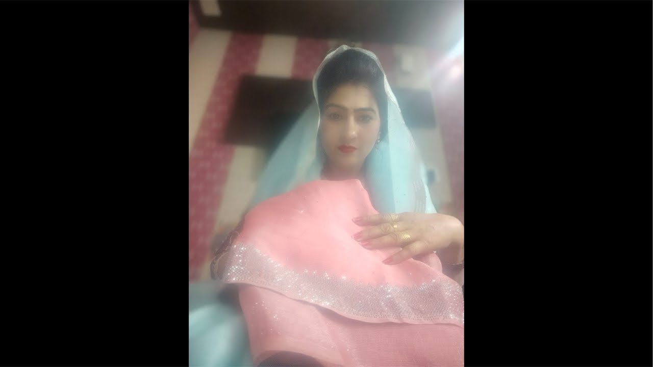 Arya Malik is live