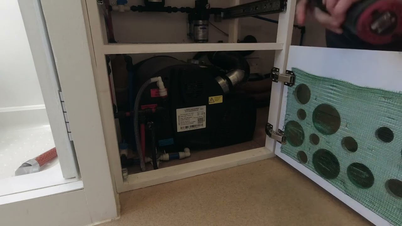 Glow plug replacement on JP Combi diesel heater PART 1