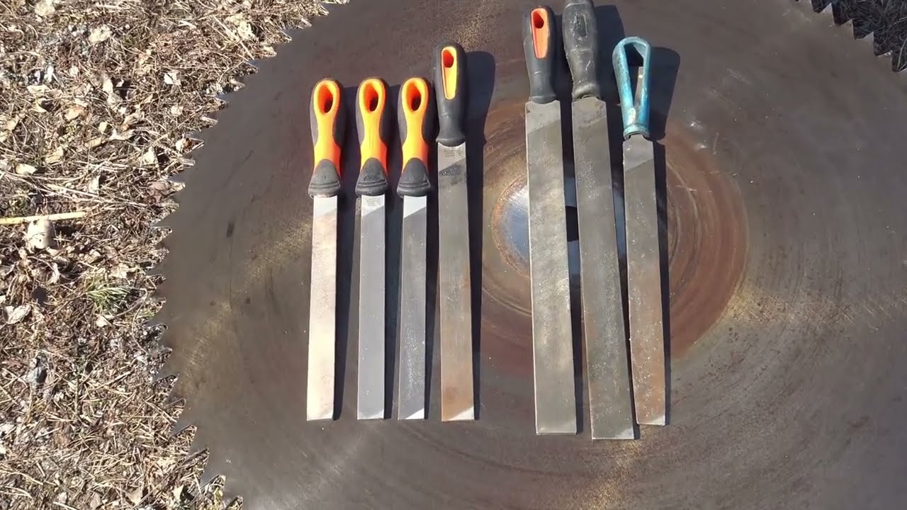 Polttopuusirkkelin huolto | Saw Maintenance